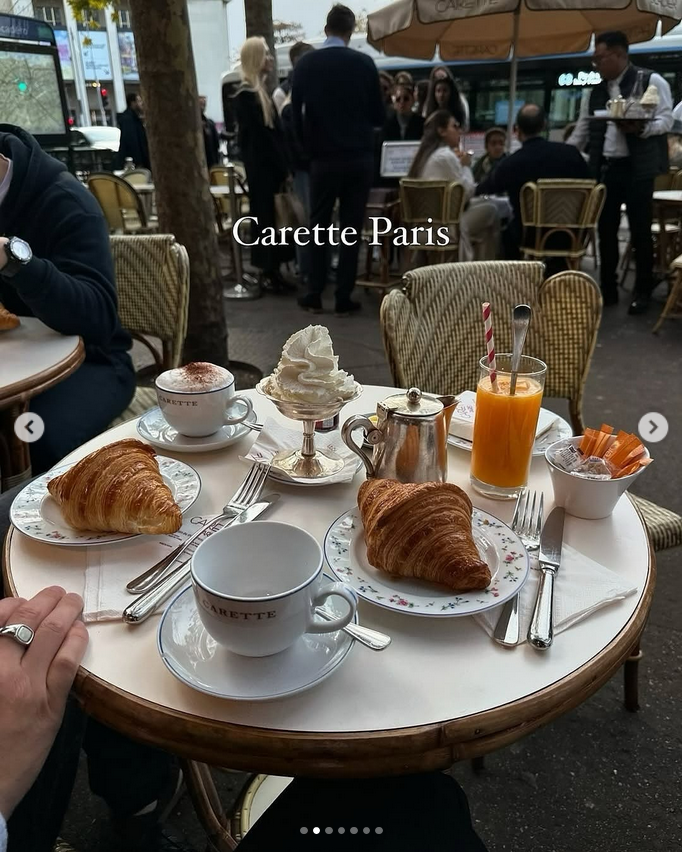 ☕ Sit at a Café Like a Local